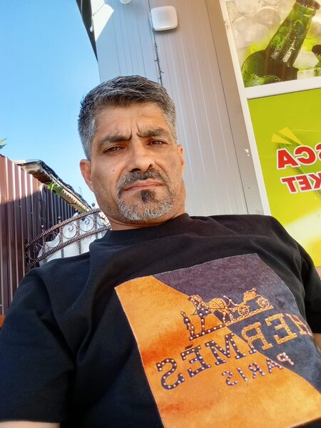 Dom 48 ani satisfac toate fanteziile, cupluri si femei singure, maritate.